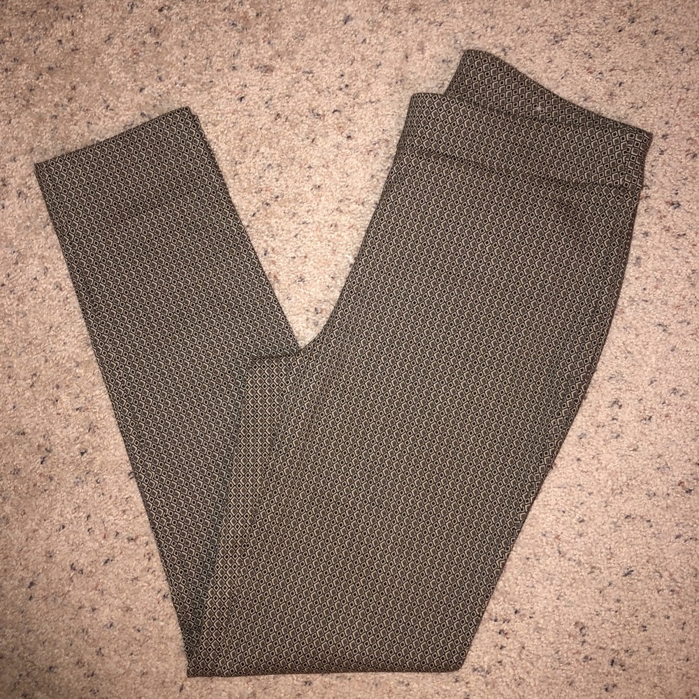 Chico’s patterned pull on dress pants